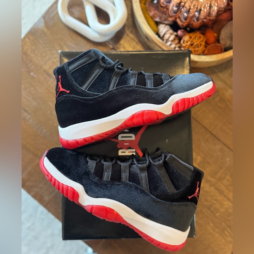 WMNS Air Jordan 11 Retro Velvet